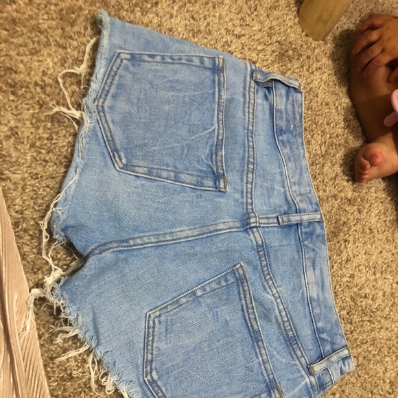 Shorts - Picture 3 of 3